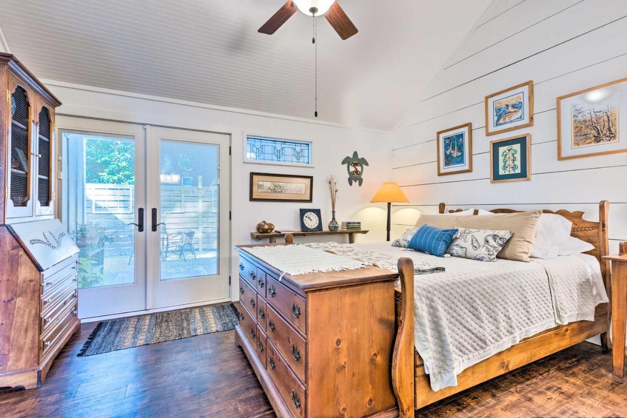 Historic Biloxi Bay Cottage With Beautiful View オーシャンスプリングス エクステリア 写真
