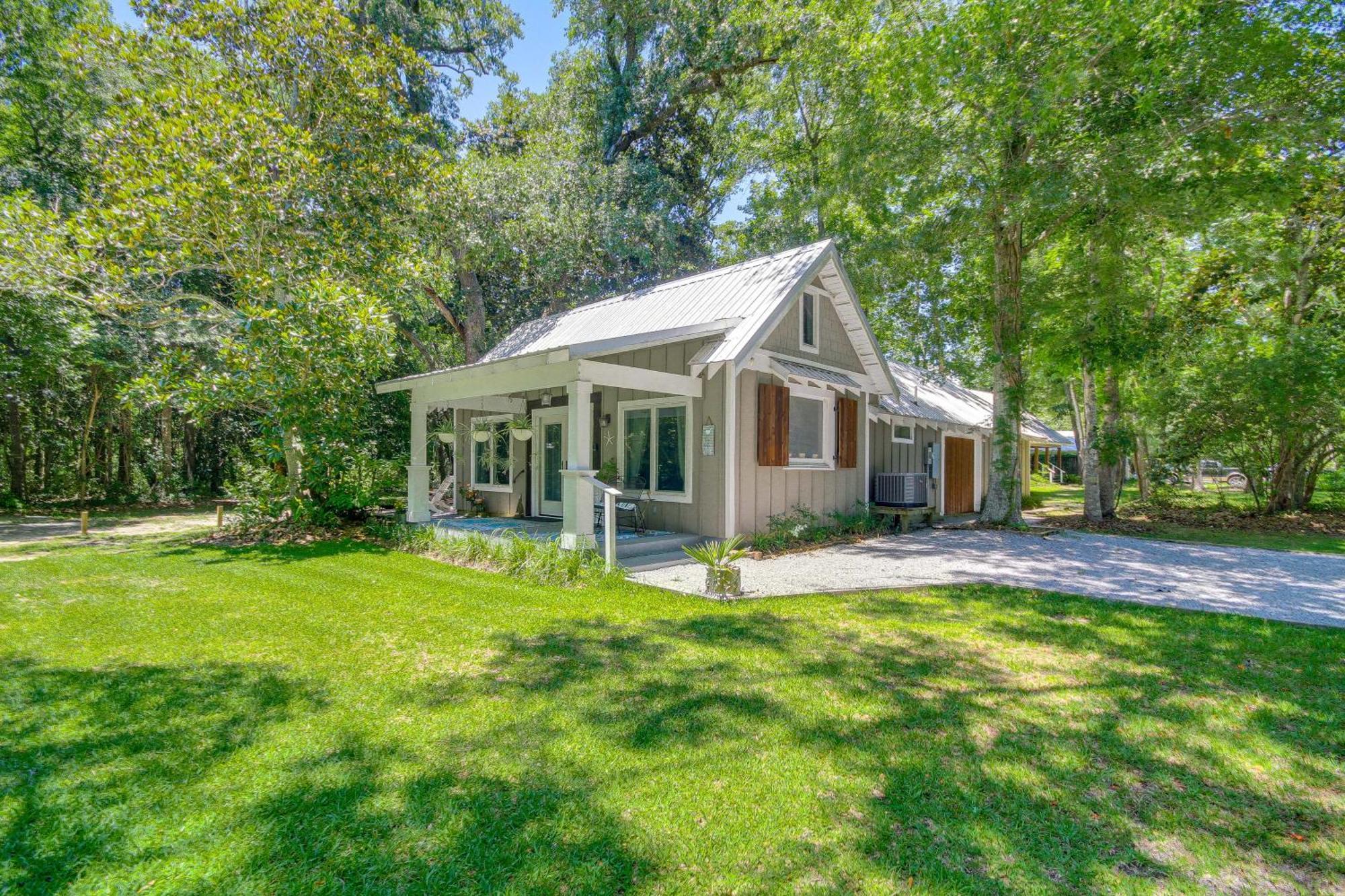 Historic Biloxi Bay Cottage With Beautiful View オーシャンスプリングス エクステリア 写真